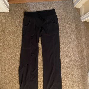 Nylon Athleta pants + stretch cotton waist band, black comfy athleisure wear